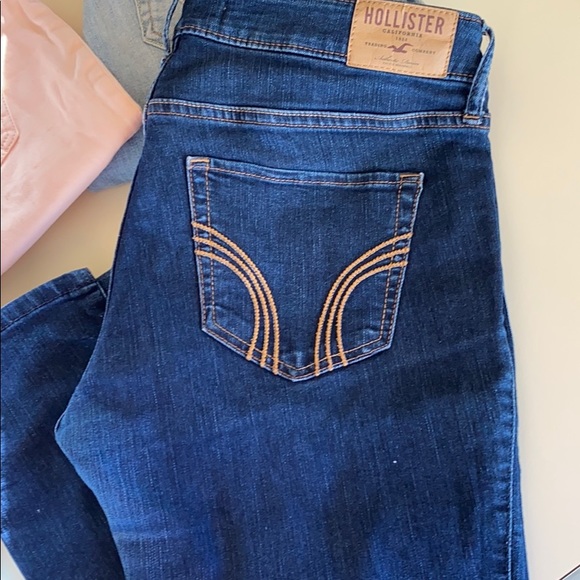 Hollister Dark was skinny jeans - Picture 3 of 4